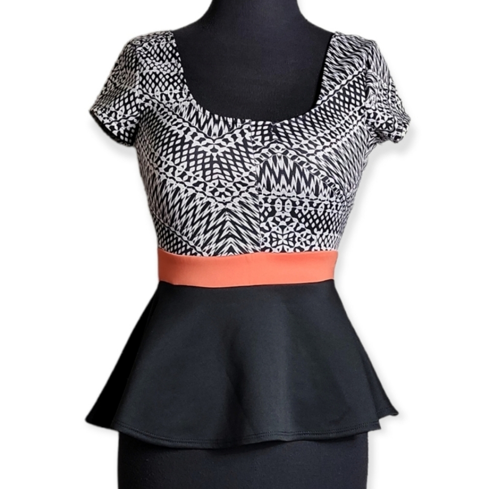 Charlotte Russe gypsette peplum top women's small black white orande